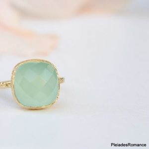 Gorgeous aqua mint chalcedony 18kgold vermeil ring